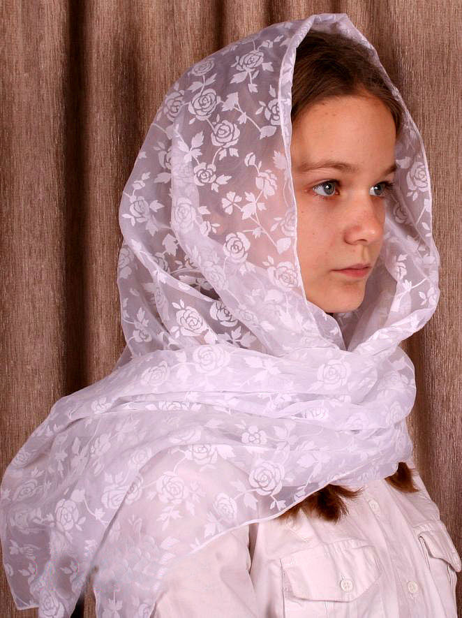 В пост какой платок одевать в церковь. Платок на голову для церкви. Красивые платки для церкви. Платок для крещения. Красивые платки на голову для церкви.
