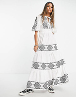Белое свободное платье макси ограниченной серии Reclaimed Vintage с контрастной черной вышивкой