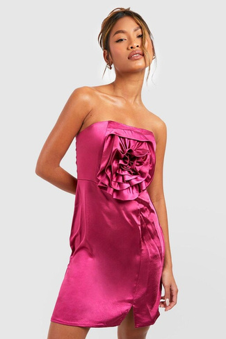 Атласное мини-платье с 3d розами Boohoo, пурпурный
