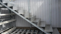 Лестница на металлокаркасе на двух косоурах Оникс 9-2